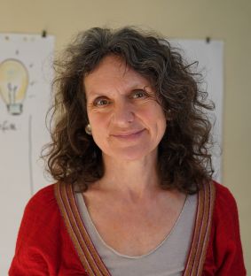 Portrait Dr. Carolin Länger Brand